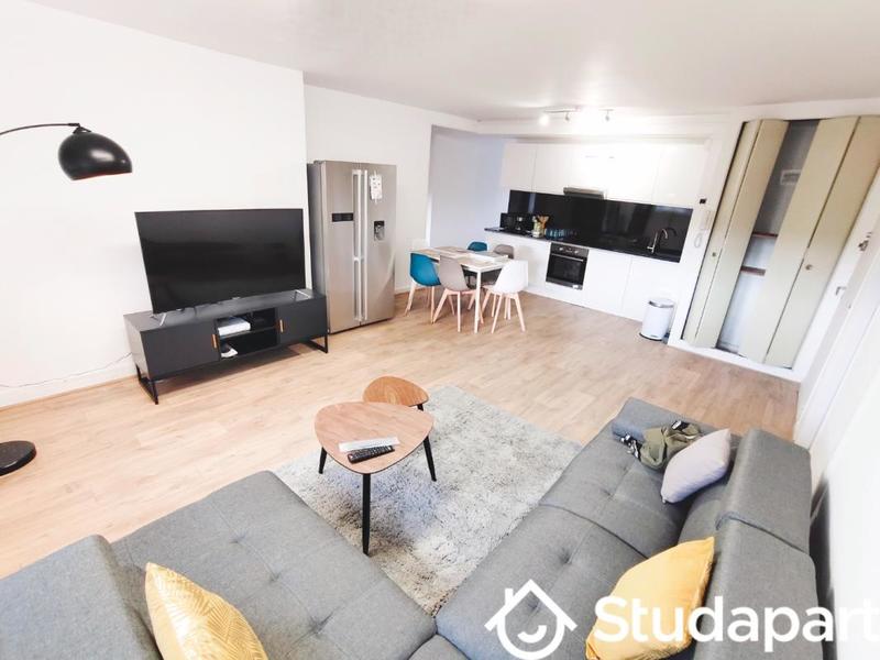 Chambre - 14 m² - 1 pièce