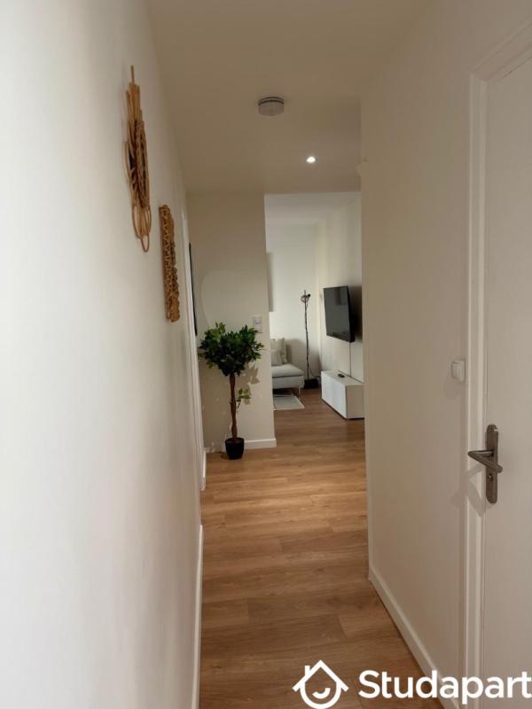 Chambre - 11 m² - 1 pièce