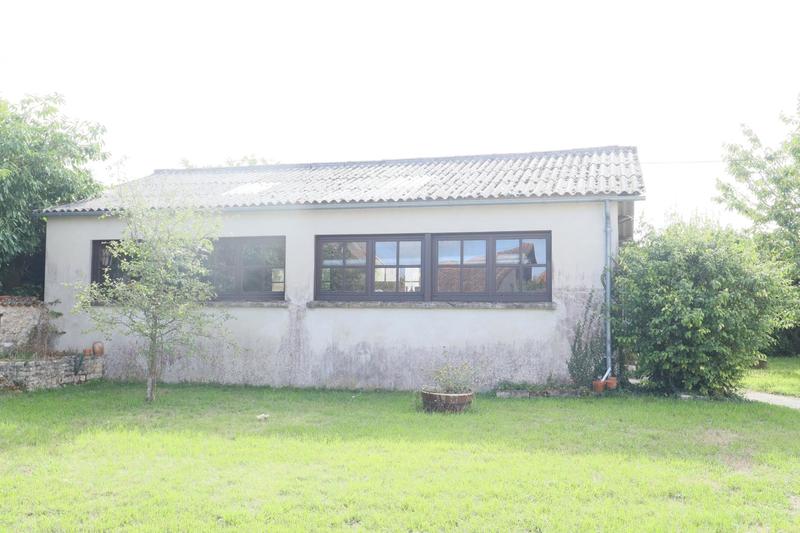 Maison - 99 m² - 6 pièces