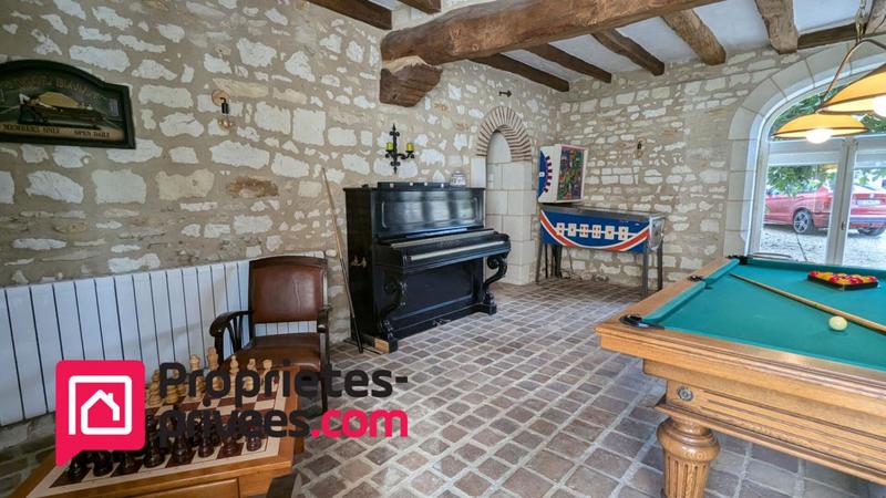 Propriété - 280 m² - 8 pièces