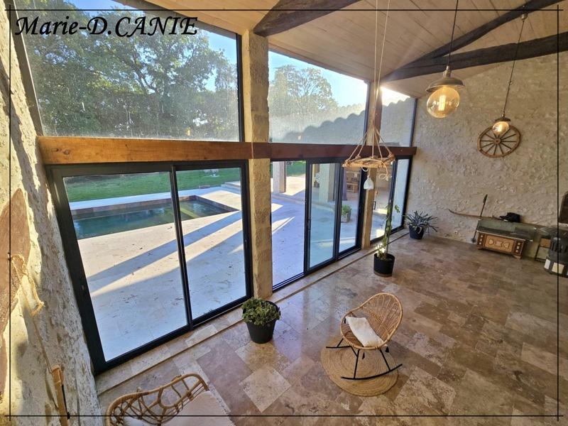 Propriété - 430 m² - 12 pièces