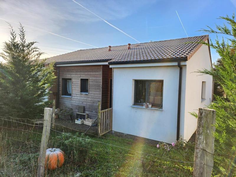 Maison - 93 m² - 4 pièces