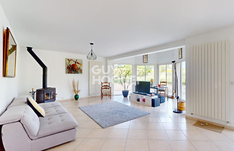 Maison - 180 m² - 6 pièces