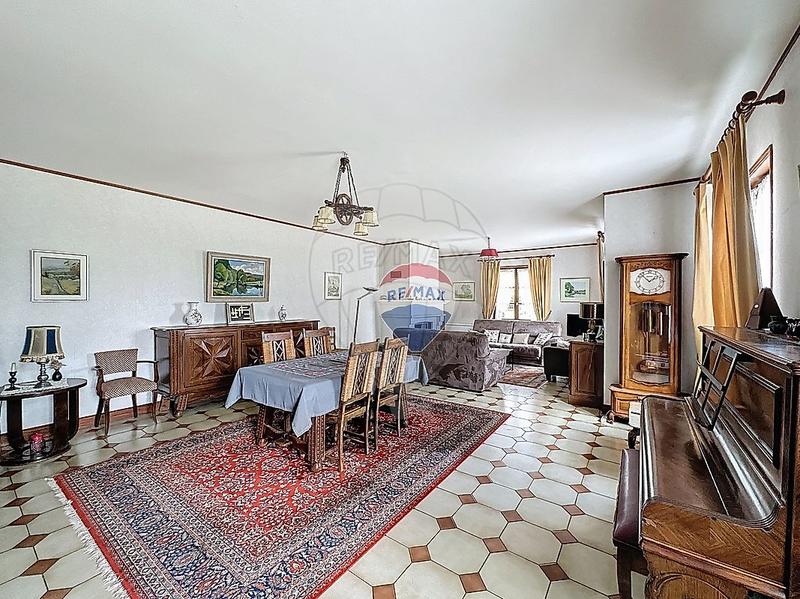 Maison - 148 m² - 5 pièces