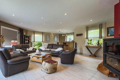 Villa - 240 m² - 6 pièces