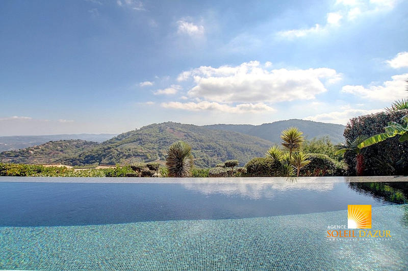 Villa - 210 m² - 7 pièces