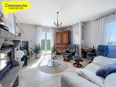 Maison - 242 m² - 9 pièces