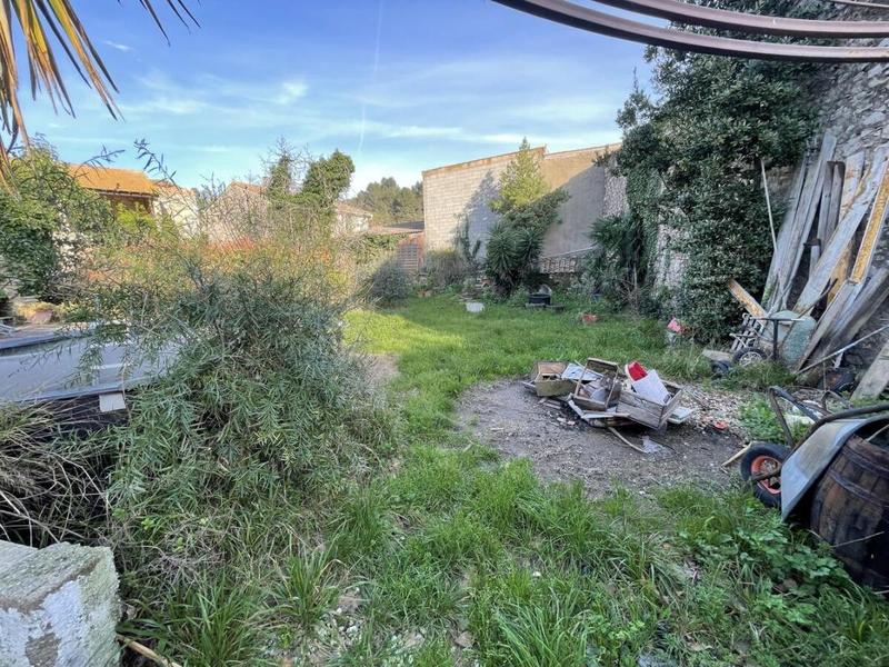 Maison - 330 m² - 8 pièces