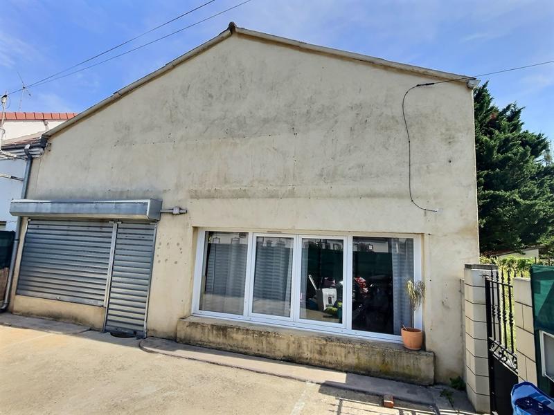 Maison - 200 m² - 10 pièces