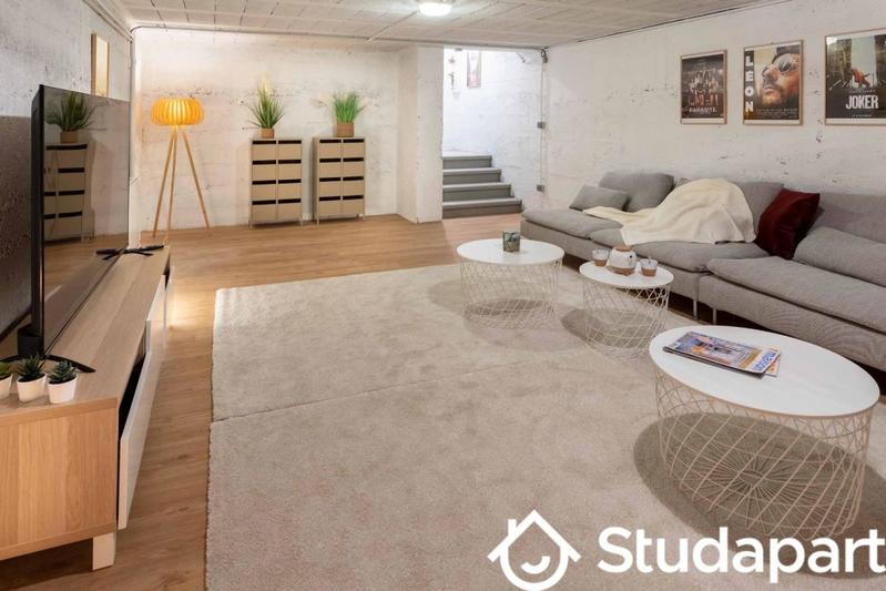 Chambre - 9 m² - 1 pièce