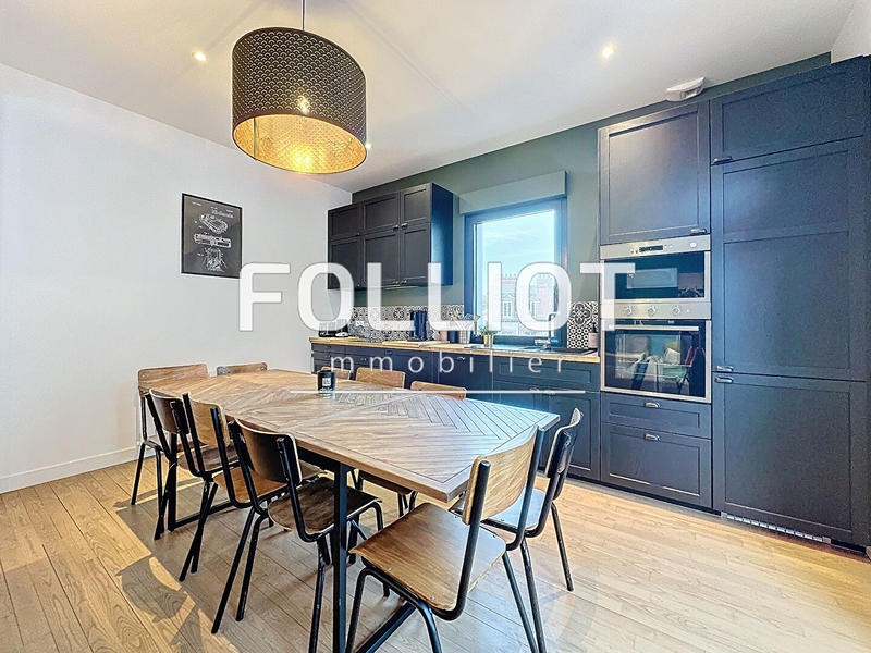 Maison - 141 m² - 5 pièces