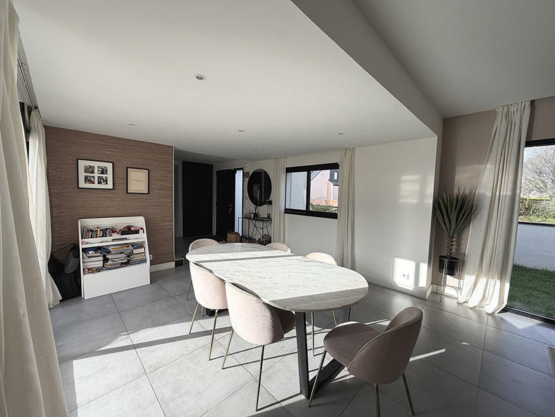 Maison - 160 m² - 6 pièces