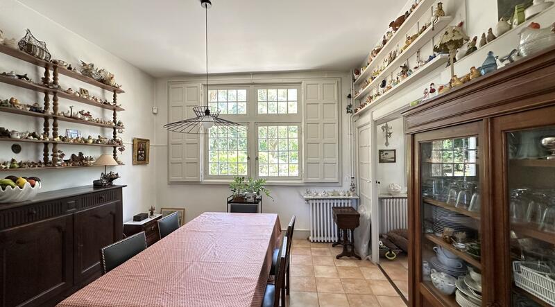 Maison - 192 m² - 8 pièces