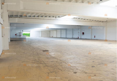 Local d'activité / Entrepôt - 3 400 m²