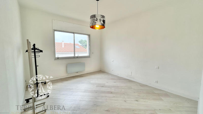 Villa - 259 m² - 7 pièces