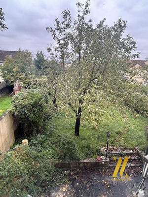 Maison traditionnelle - 180 m² - 6 pièces