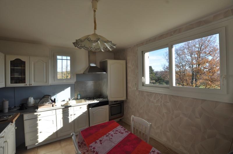 Maison - 99 m² - 4 pièces