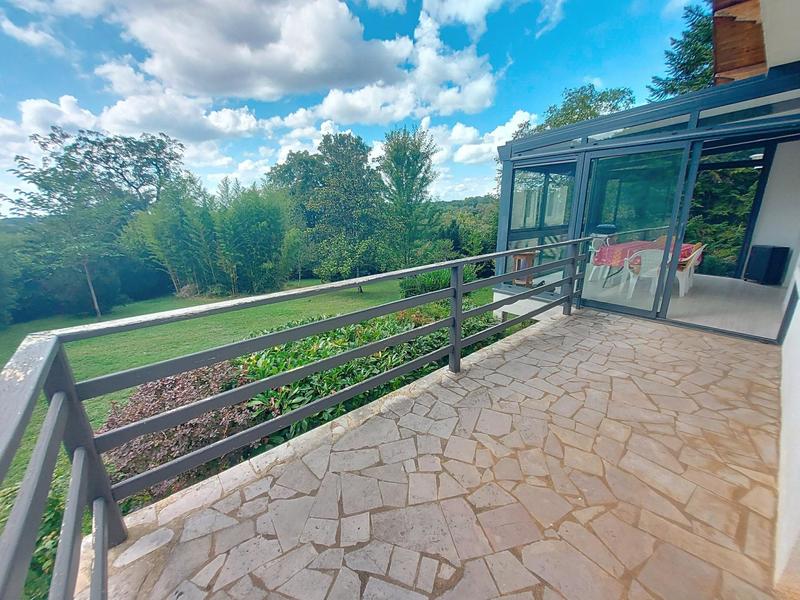 Maison - 161 m² - 8 pièces