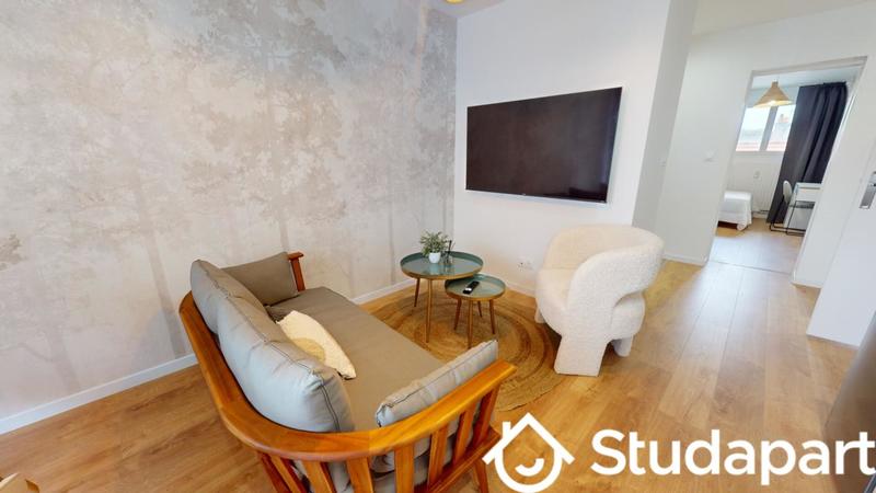 Chambre - 13 m² - 1 pièce