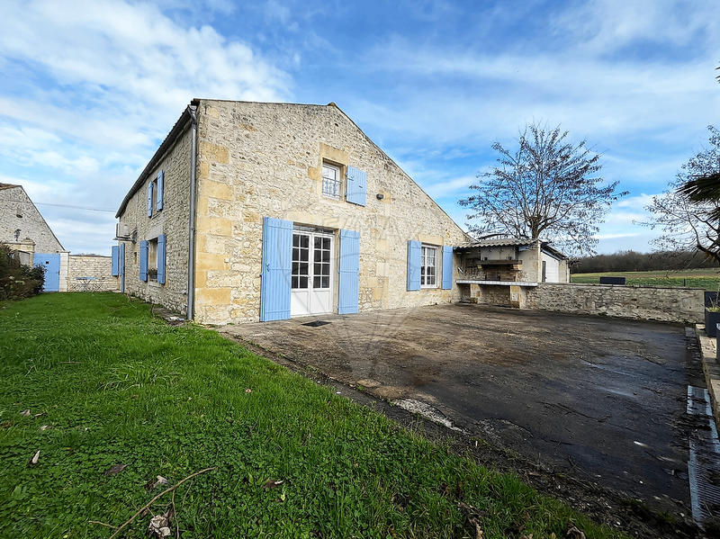 Demeure - 200 m² - 10 pièces