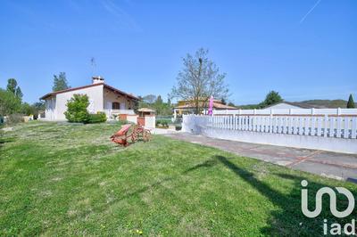 Maison - 96 m² - 5 pièces