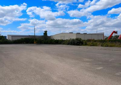 Local d'activité / Entrepôt - 270 m²
