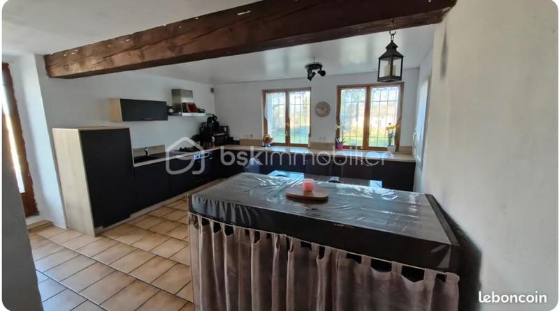 Maison de village - 211 m² - 10 pièces