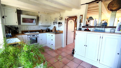 Propriété - 285 m² - 8 pièces