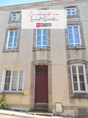 Immeuble - 182 m² - 6 pièces