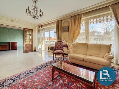 Appartement - 145 m² - 5 pièces