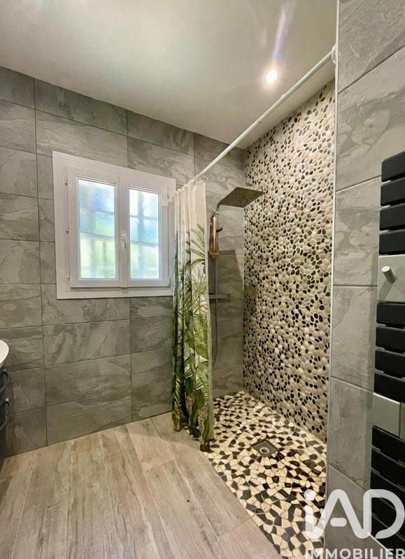 Maison - 92 m² - 4 pièces