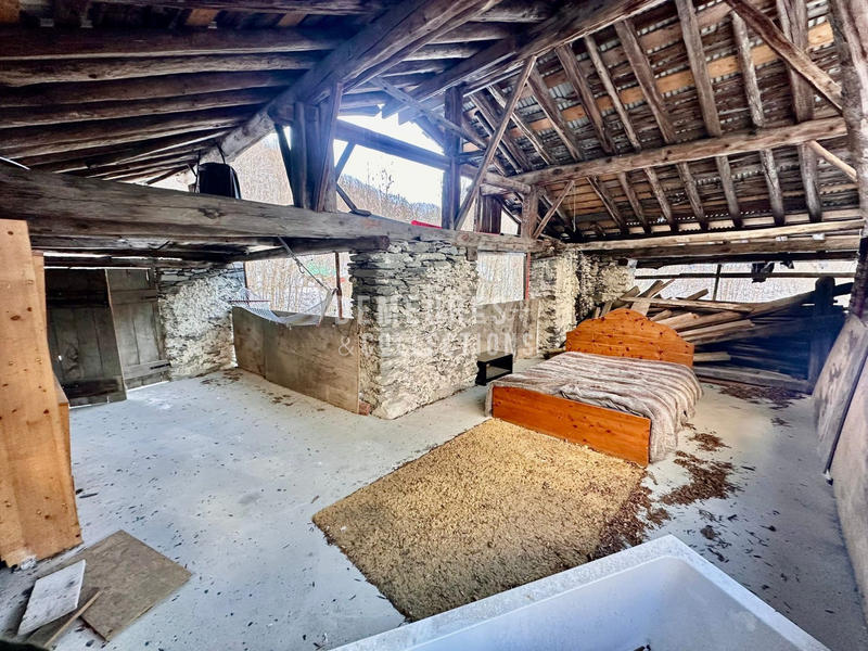 Maison ancienne - 100 m² - 1 pièce