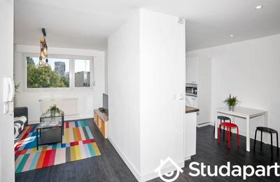 Chambre - 11 m² - 1 pièce