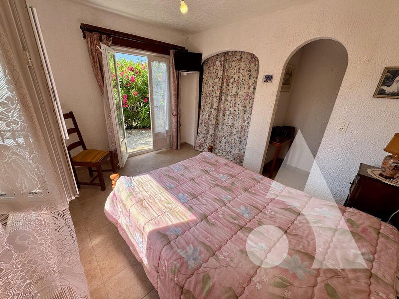 Maison - 247 m² - 7 pièces