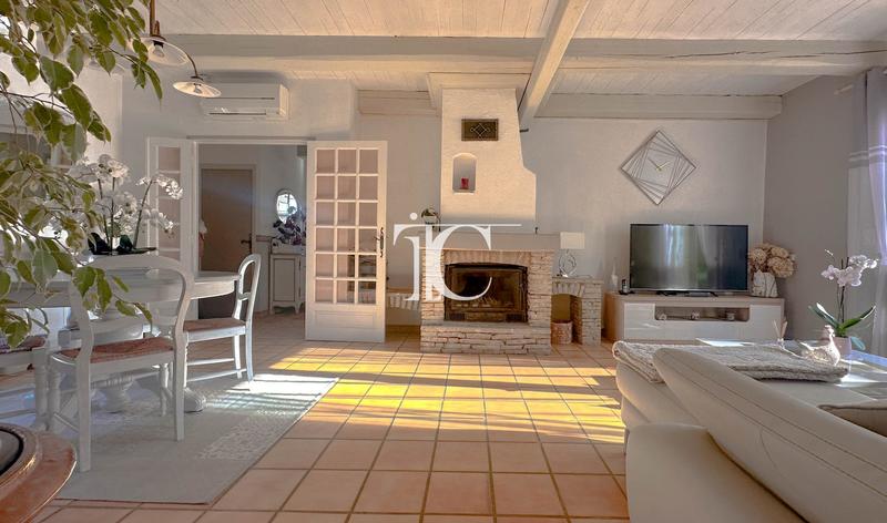 Maison - 97 m² - 5 pièces