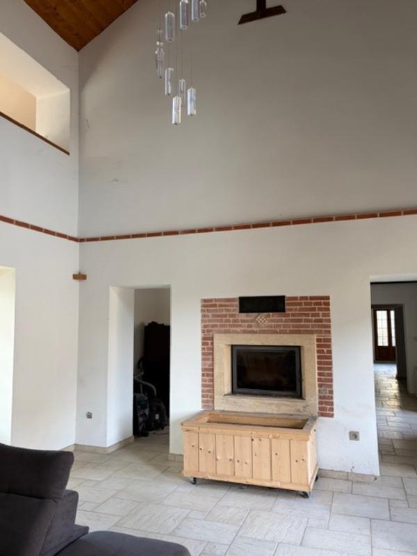 Maison - 300 m² - 7 pièces