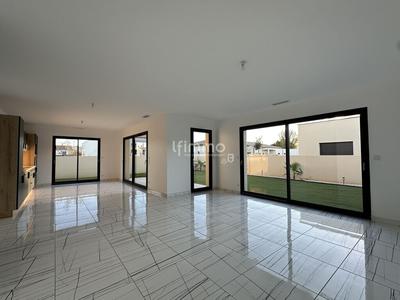 Villa - 128 m² - 4 pièces