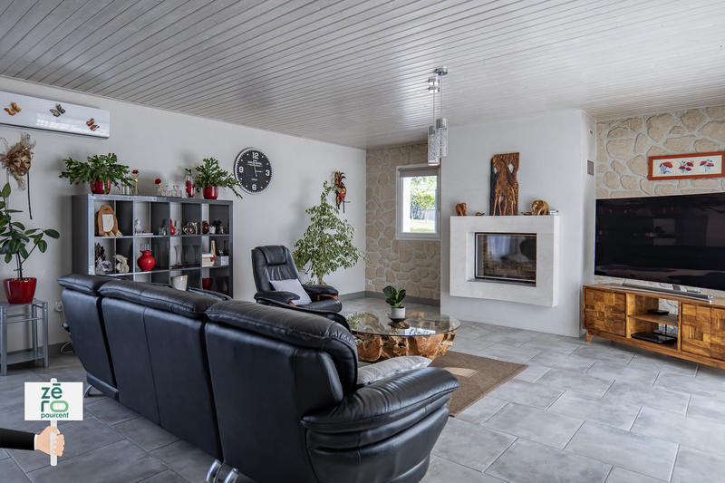 Maison - 159 m² - 7 pièces