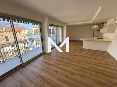 Appartement - 134 m² - 5 pièces