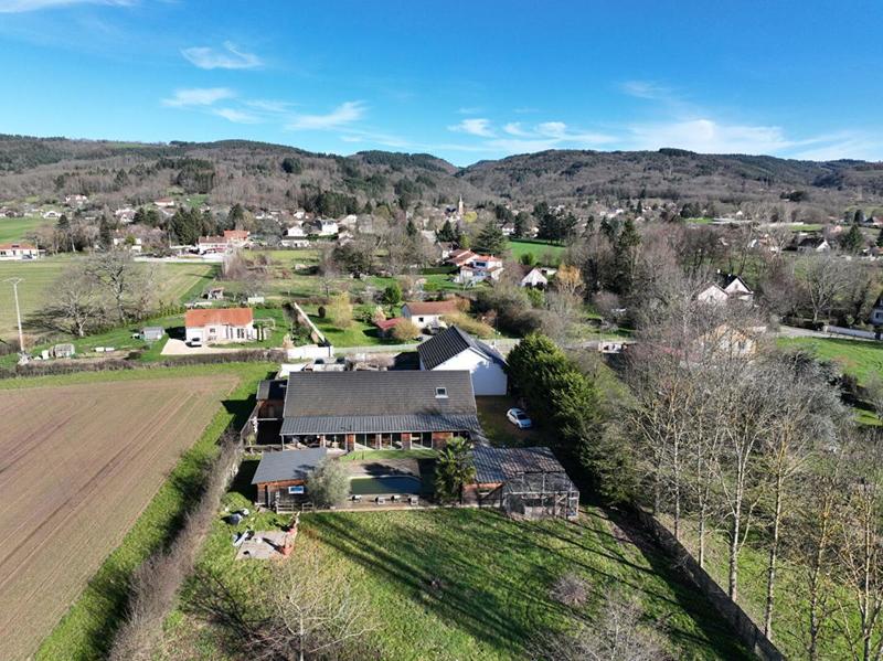 Maison - 340 m² - 11 pièces