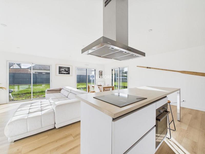 Maison - 95 m² - 4 pièces