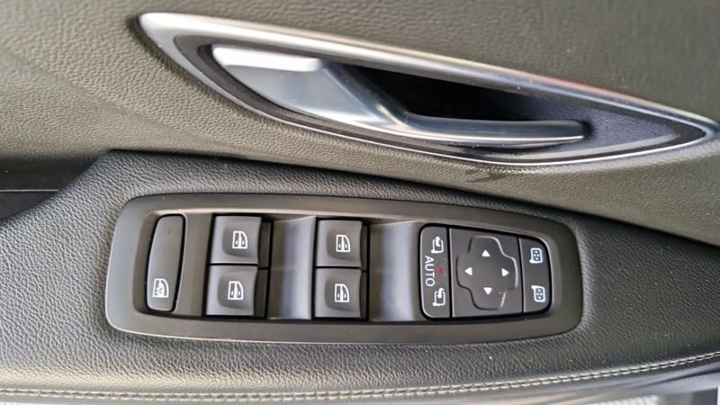 Renault Scénic IV Business dci 110 energy hybrid assist