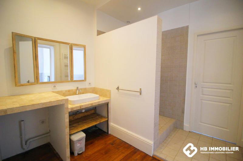 Appartement - 131 m² - 4 pièces