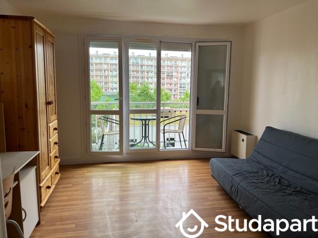 Chambre - 12 m² - 1 pièce