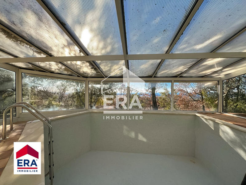 Maison - 144 m² - 5 pièces