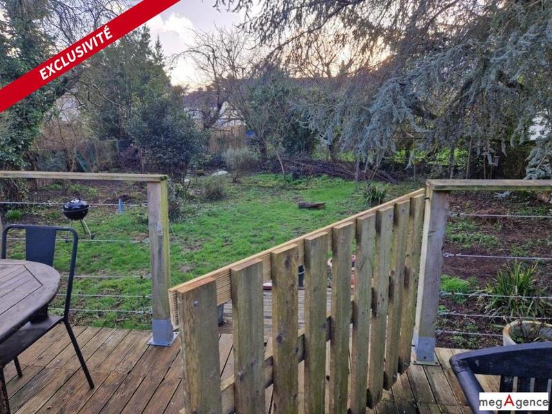 Maison - 225 m² - 9 pièces