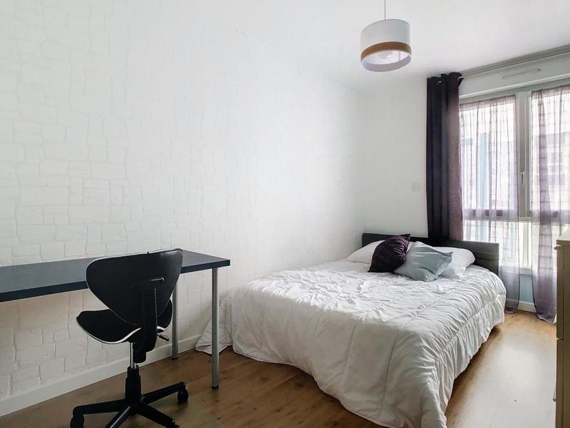 Appartement - 92 m² - 5 pièces