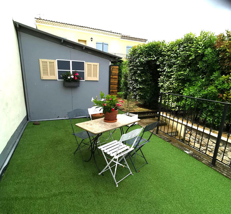 Maison - 175 m² - 9 pièces