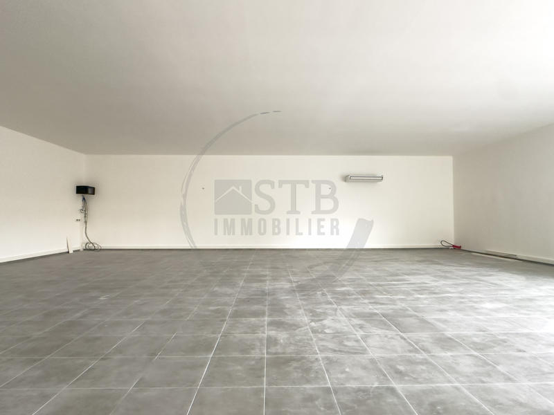 Local commercial - 259 m²