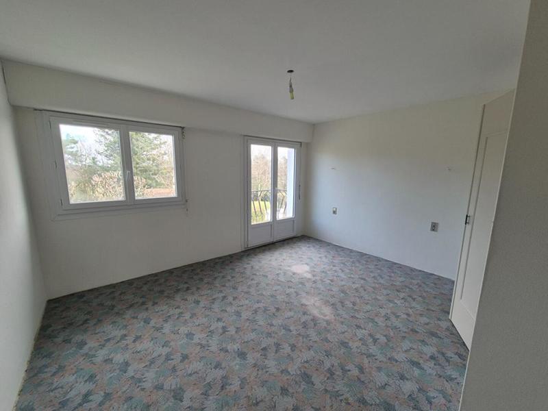 Maison - 204 m² - 7 pièces